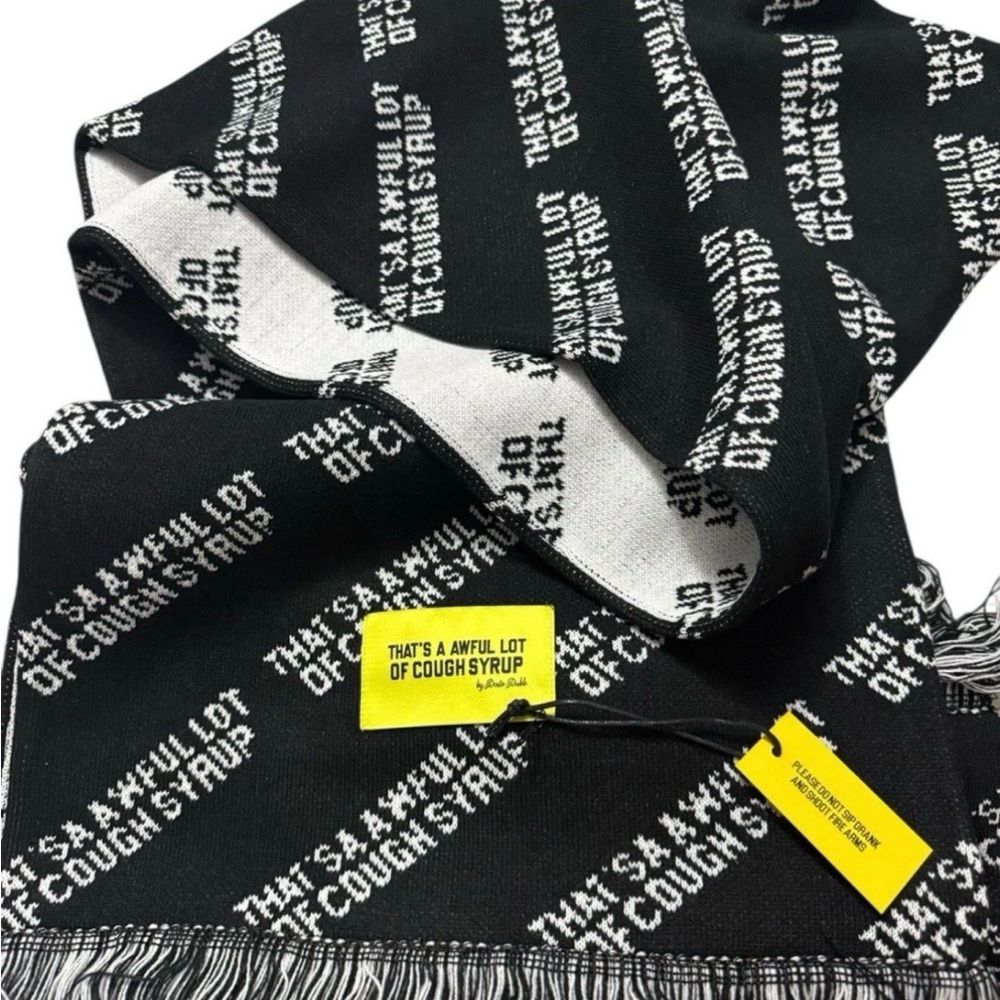 ALOCS- Oversized Scarf- Black/white